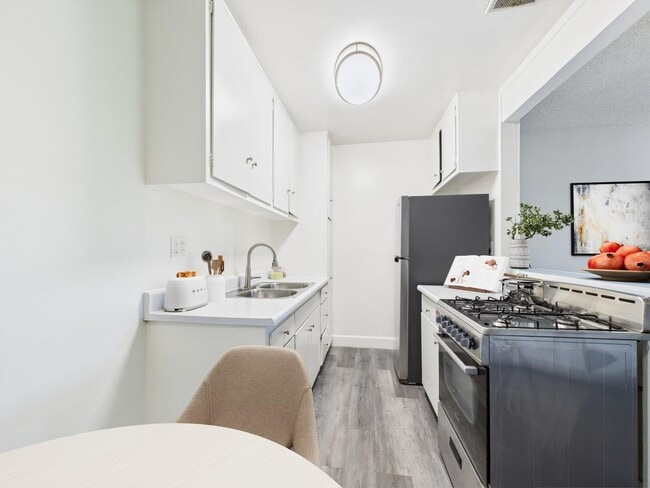 Foto del edificio - Roscoe Terrace