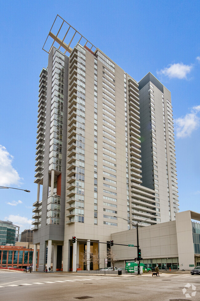 Building Photo - 737 W Washington Blvd