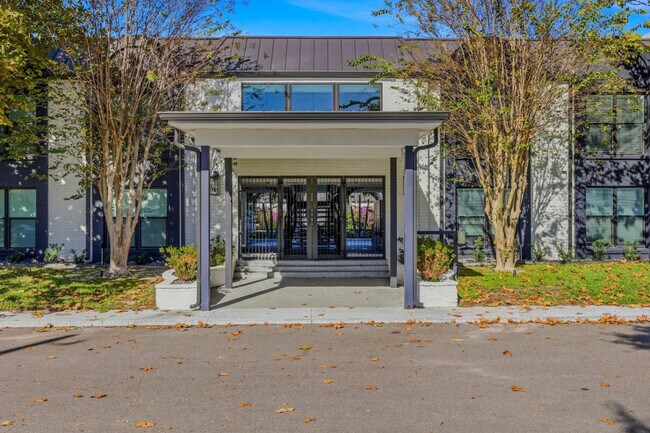 Foto del edificio - 3909 W Cleveland St