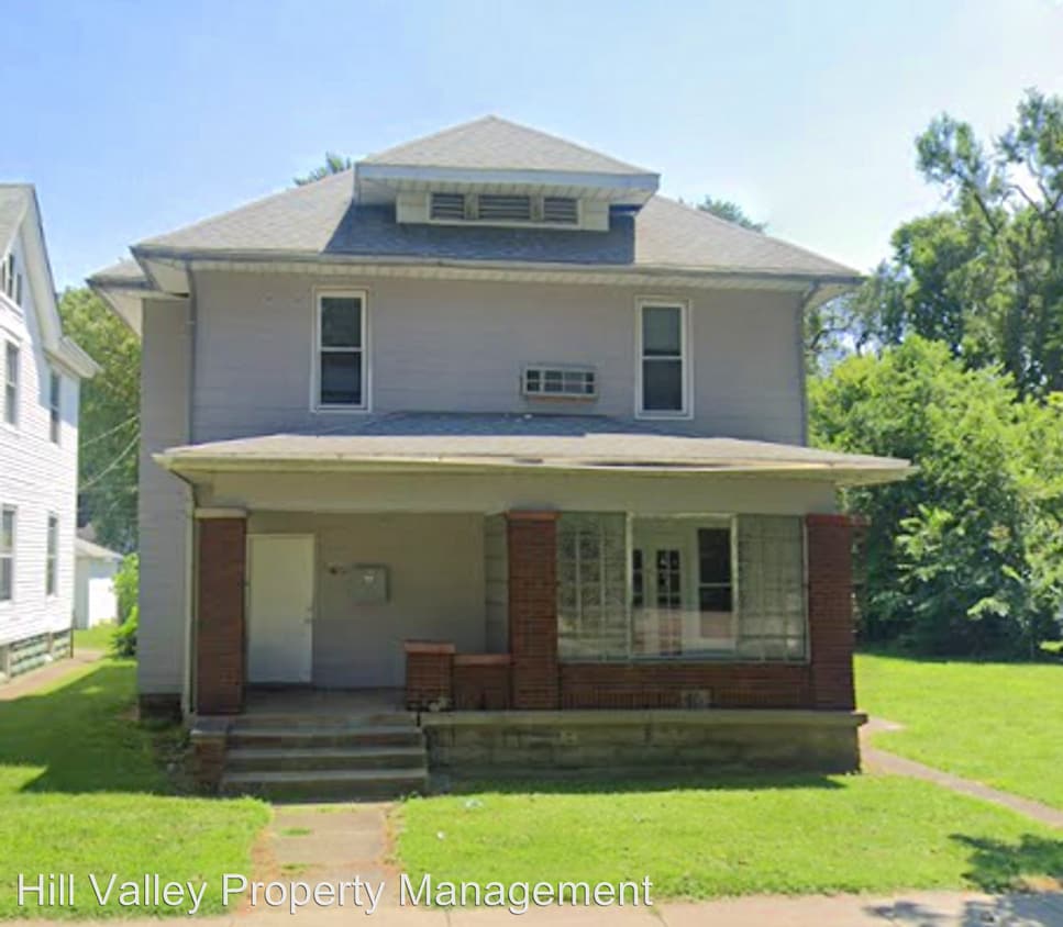 Primary Photo - 1462 S 7th St