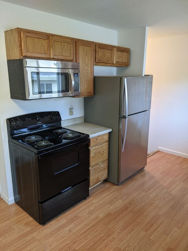 Foto del edificio - Large and recently remodeled 5 bedroom wit...
