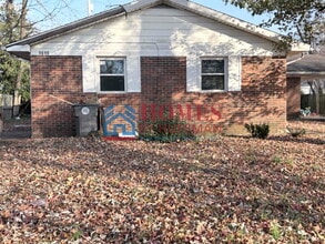 Building Photo - 1610 S Polster Dr