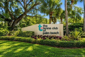 Building Photo - 2788 Tennis Club Dr