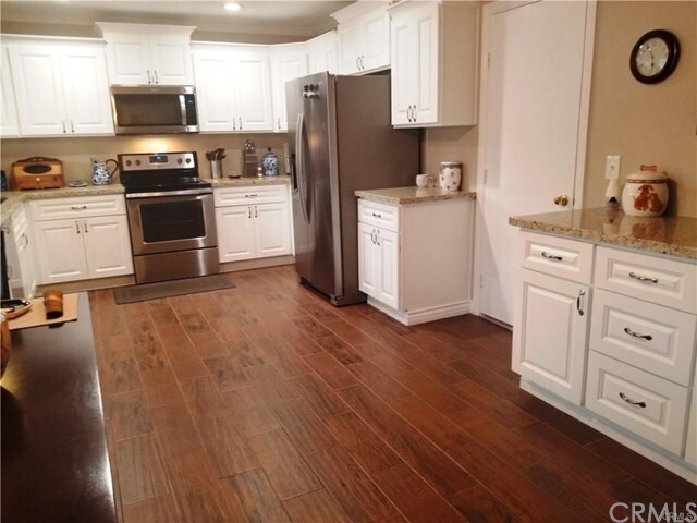 Building Photo - 26625 Jaelene St