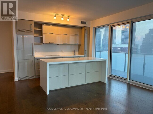 Building Photo - 2803-65-3365 St Mary St