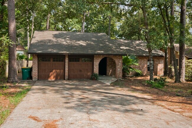 Foto del edificio - 2107 W Lacey Oak Cir