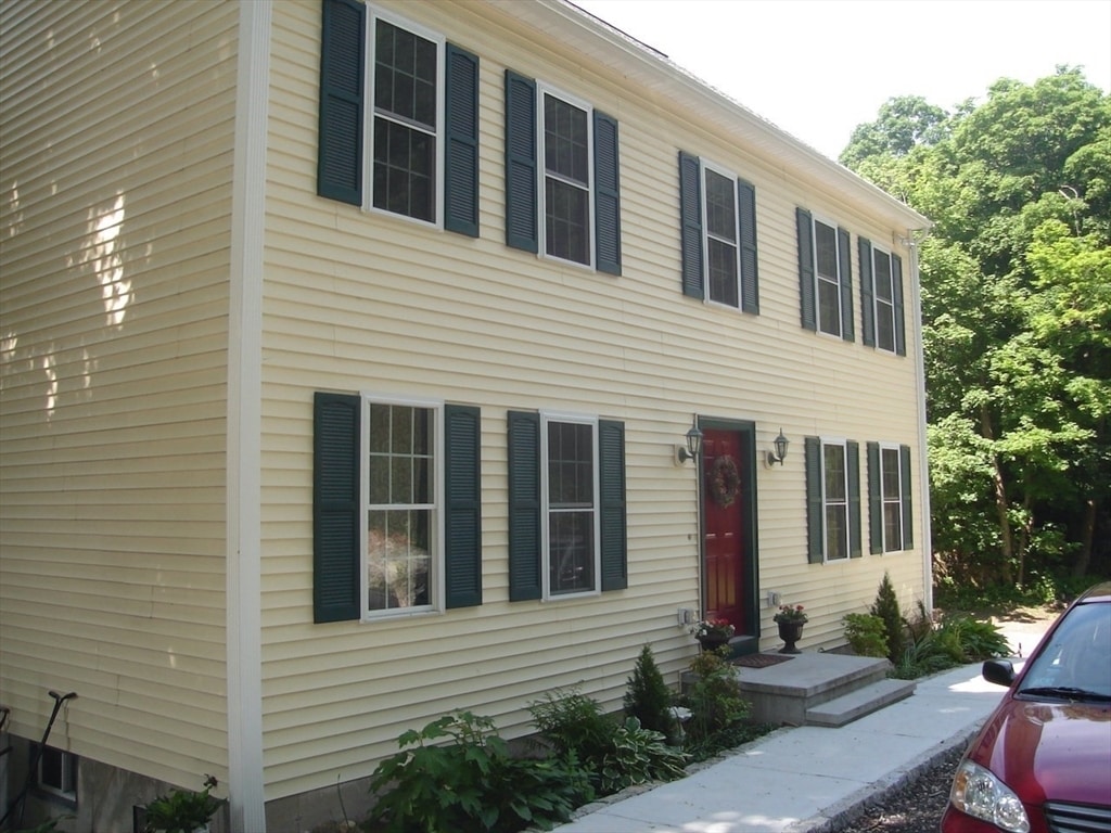 Primary Photo - 11 Dell Ave