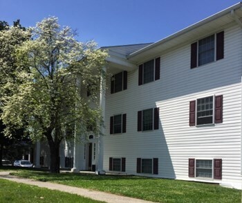 Building Photo - 826 Hardy Rd