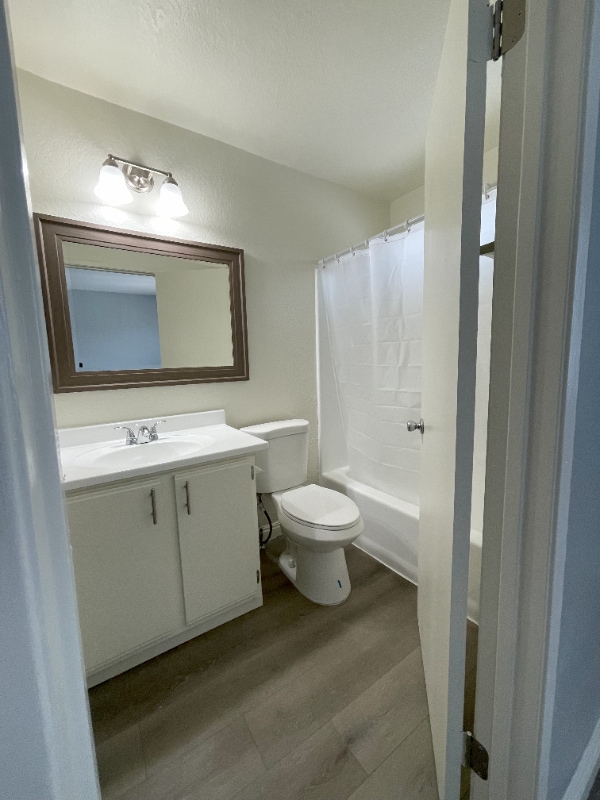 Foto del edificio - 17706 Scherzinger Ln
