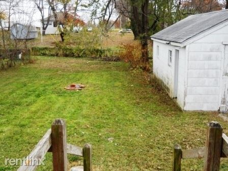 Building Photo - 2 br, 1 bath House - 2028 W Division St