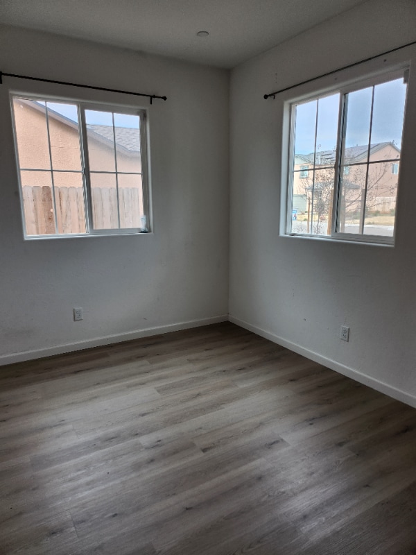 Building Photo - 2023 E Gum Ave