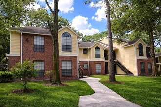 Building Photo - 8635 Mallard Reserve Dr