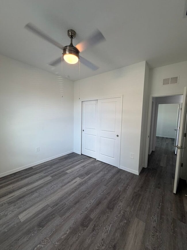 Foto del edificio - 615 SE 8th St