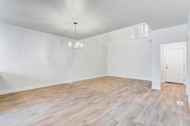 Building Photo - 4362 W Watchmen Wy