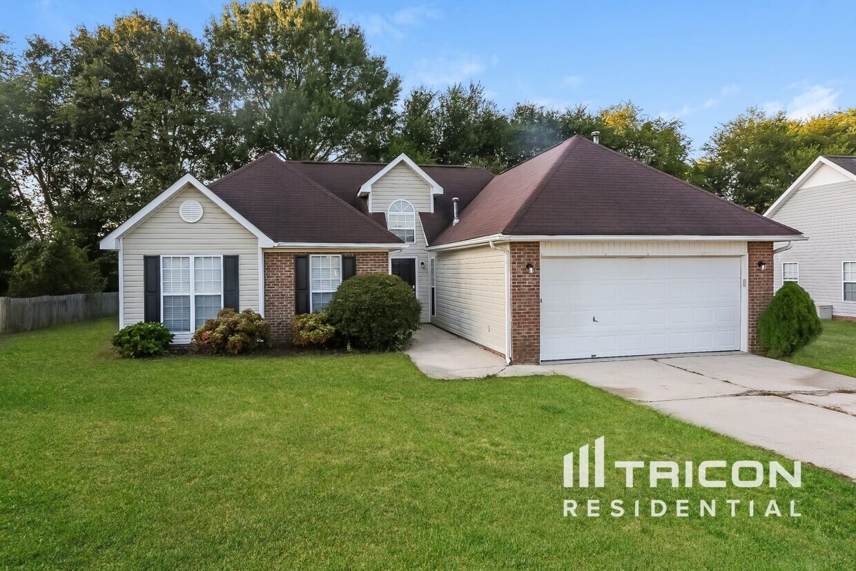 Foto principal - 4425 Fawnbrook Ave SW