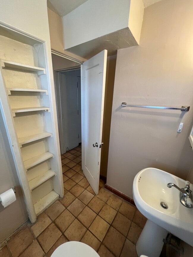 Building Photo - 4148 E Brown Way