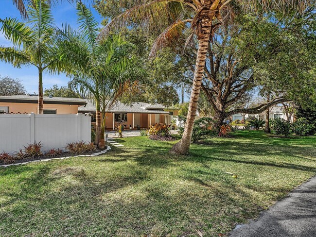 Foto del edificio - 2016 NE 14th Ct