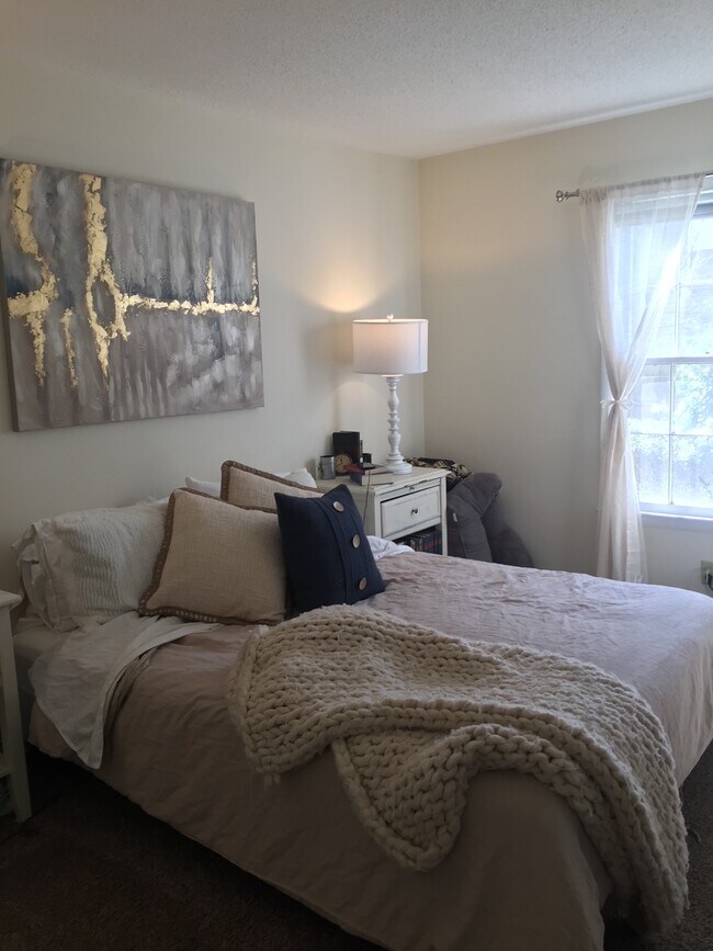 Foto del edificio - 2527 HYDRAULIC Rd