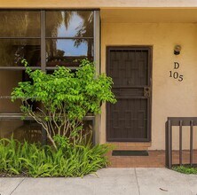 Building Photo - 800 NE 199th St