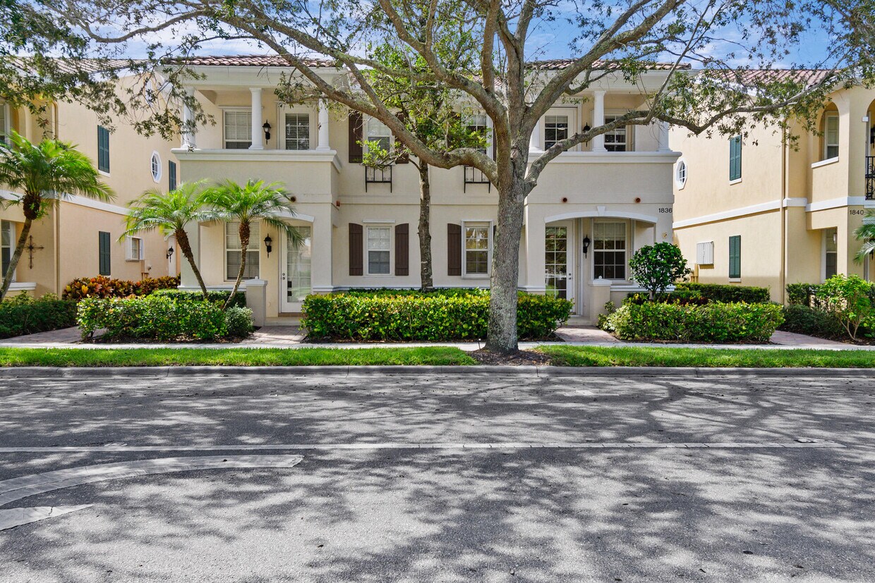 Primary Photo - 1836 Jeaga Dr