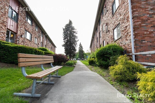 Building Photo - Move in Today!  Renovated Apartment in Pit...