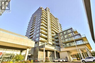 Building Photo - 806-9088 YONGE St