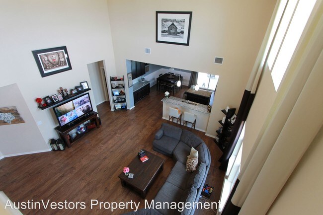 Building Photo - 13600 Cantarra Dr