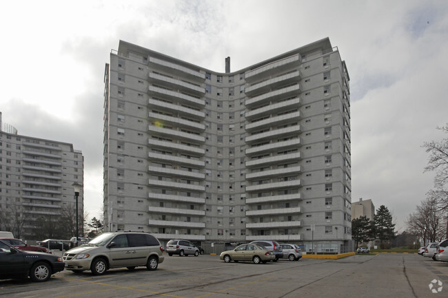 Primary Photo - Baroness Apartments