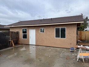 Building Photo - 3607 Jewett Ave