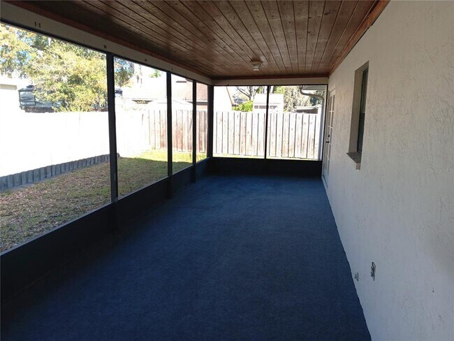 Building Photo - 3345 Clover Leaf Ln