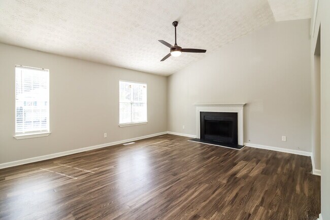 Foto del edificio - 3360 Tia Trace NW