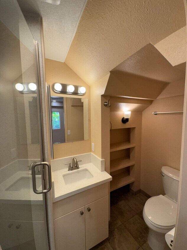 Foto del edificio - For Rent - 95-248 Wailawa St. #D
