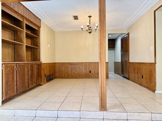 Foto del edificio - 3 Bedroom, 2 Bath Rental