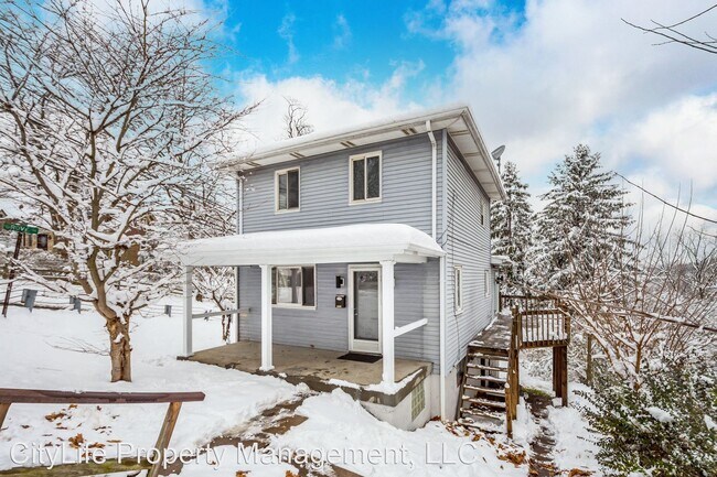 Foto del edificio - 4 br, 1 bath House - 3490 McRoberts Road