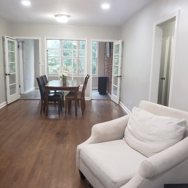 Foto del edificio - 1219 Hosea L Williams Dr SE