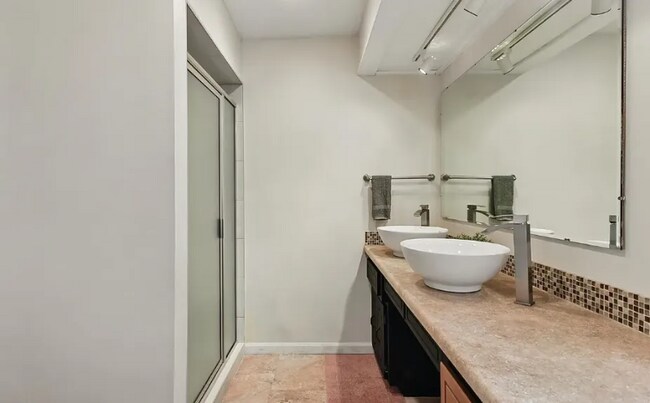 Foto del edificio - 7504 S 46th Ave