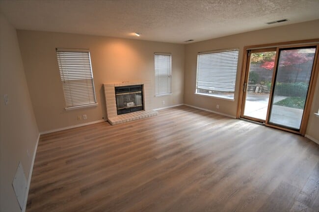 Building Photo - North Star, Desert Ridge and La Cueva School District