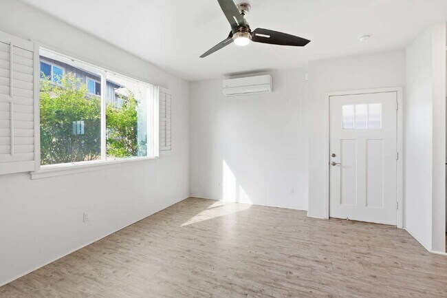 Building Photo - Modern Studio with Full Kitchen in Ho'opili