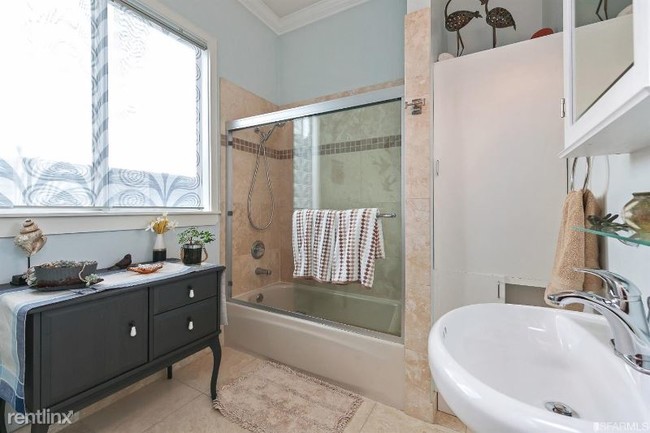 Foto del edificio - 1 br, 1 bath Condo - 67 Prospect Ave