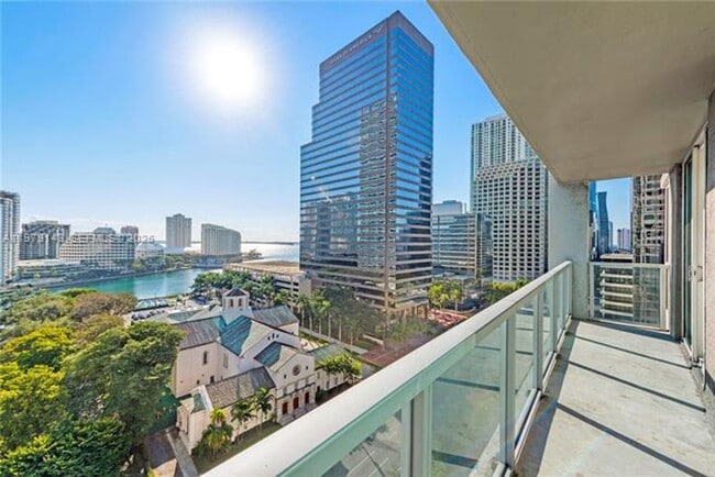 Photo - 500 Brickell Ave Apartment