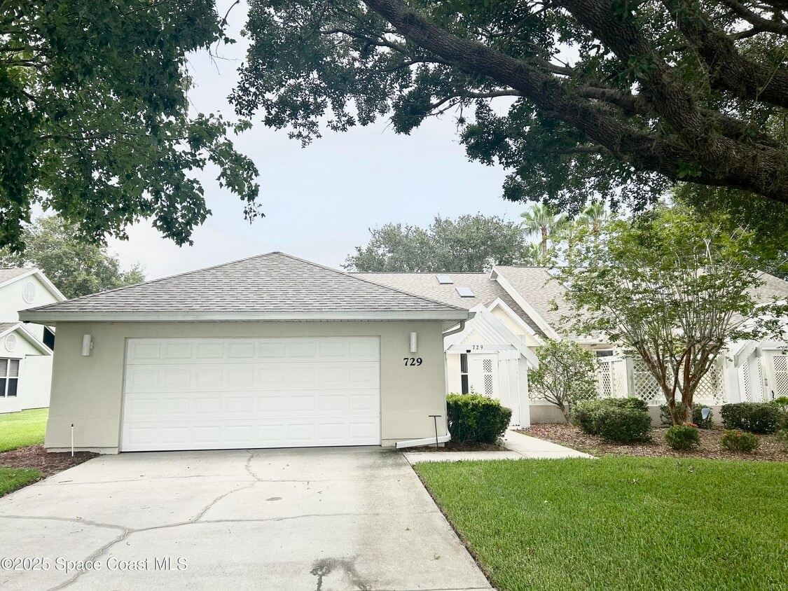 Primary Photo - 729 Kenwood Cir