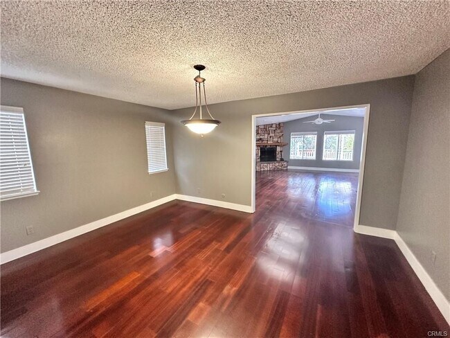 Foto del edificio - 2415 Mercedes