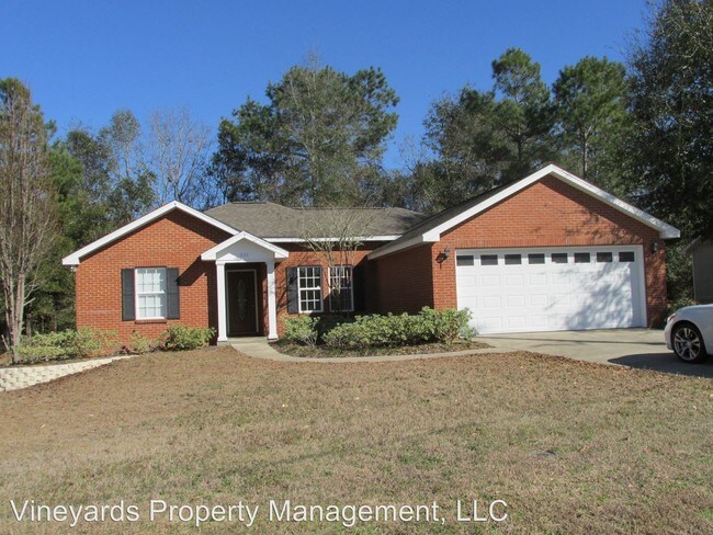 Building Photo - 221 Sand Pine Dr