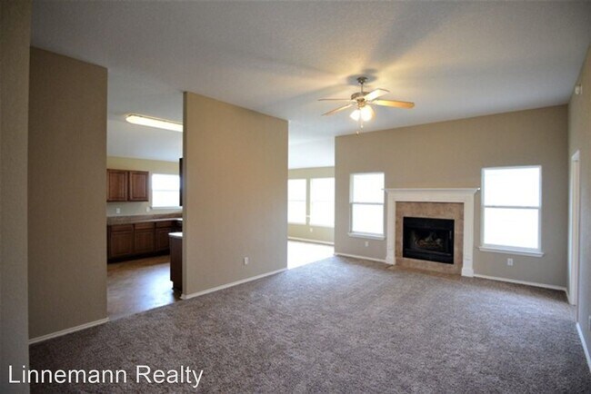 Building Photo - 3 br, 2 bath House - 2810 Bastion Loop