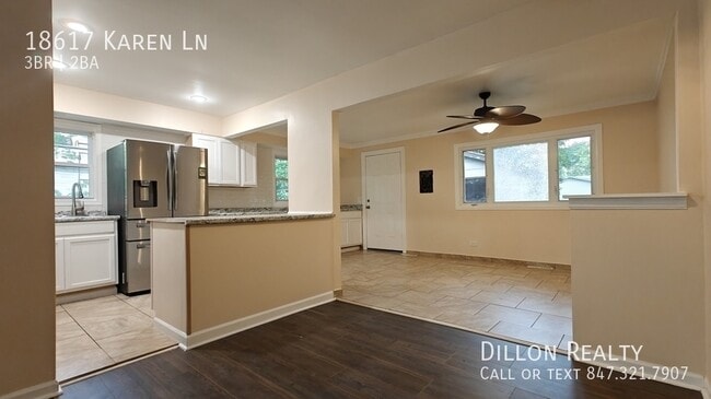 Building Photo - 18617 Karen Ln