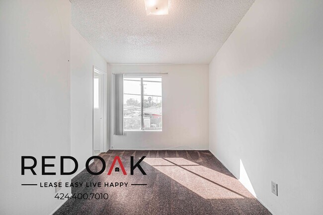 Foto del edificio - 11823 Lakewood Blvd