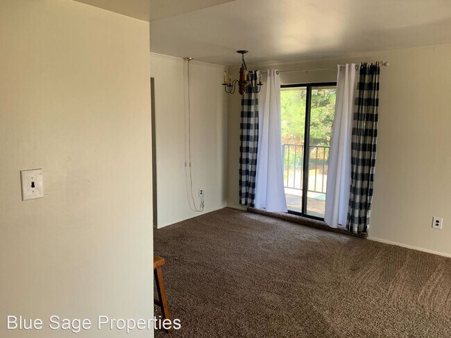 Building Photo - 2 br, 1 bath House - 310 Saybrook Ln - Uni...