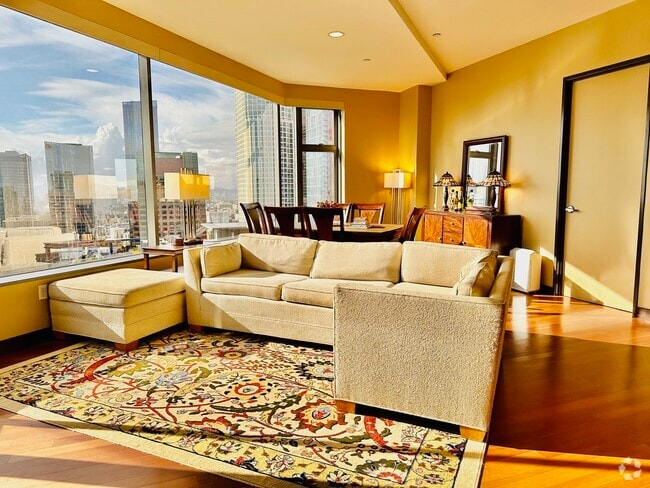 Living room w/ amazing skyline view - 801 S Grand Ave