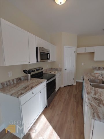 Building Photo - 201 Candlestick Dr