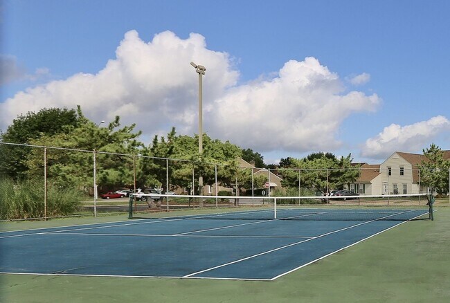 Building Photo - READY NOW!! Completely Updated 3-Bedroom Townhome in Kempsville Lake! Fenced Backyard - Pet Frien...